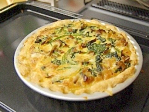 生クリームが余ったら…　冷蔵庫の野菜でキッシュ